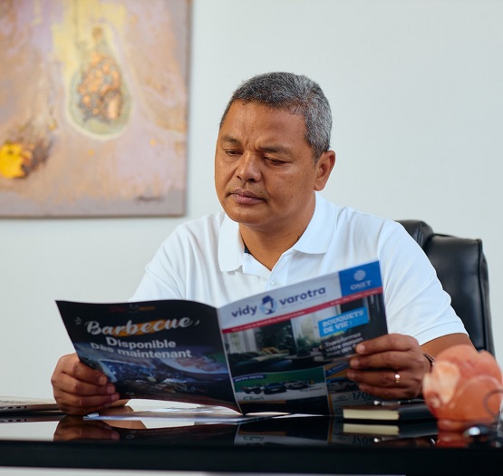 Tahina Razafinjoelina